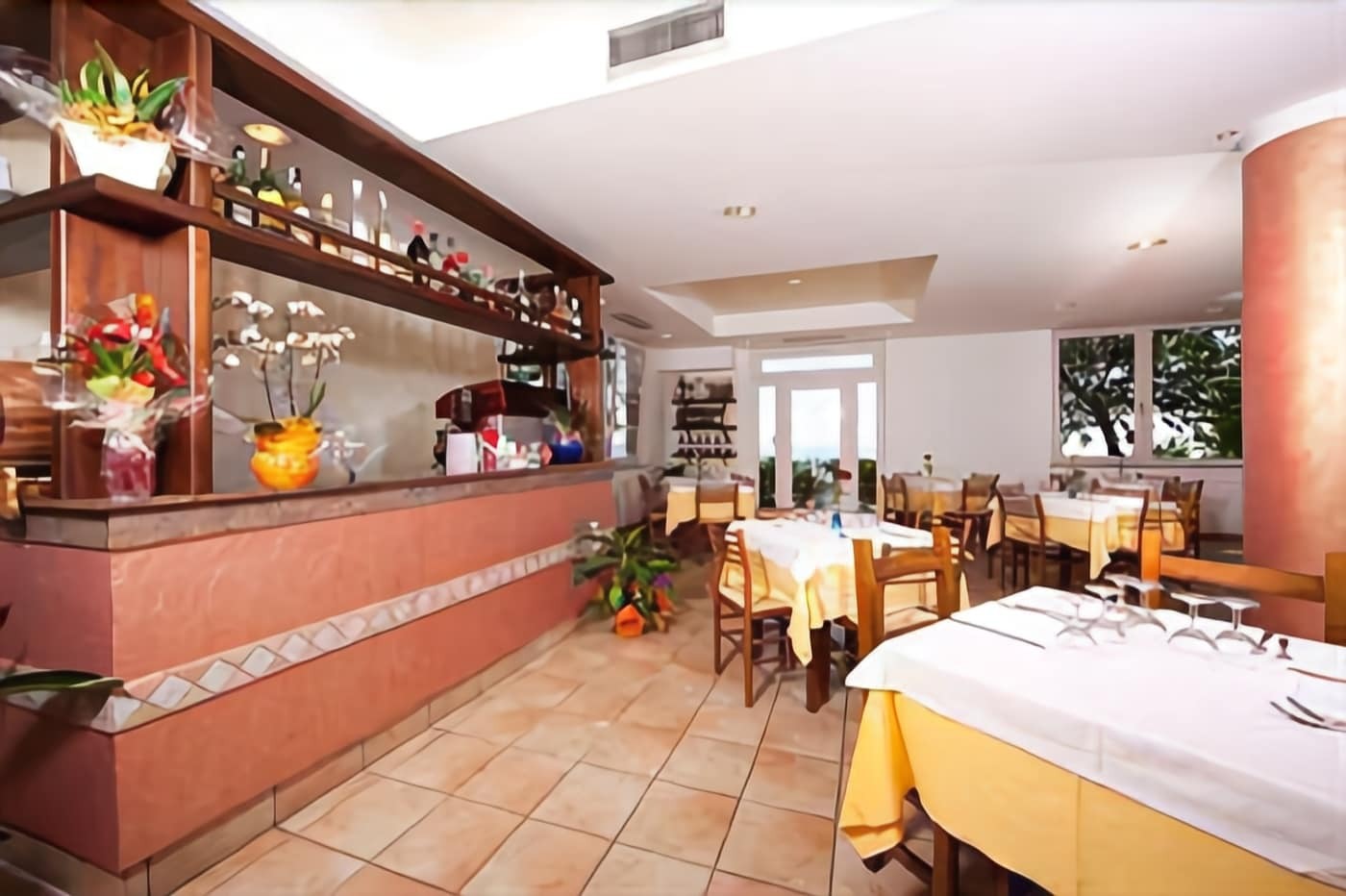 Hotel Gambrinus Abbadia San Salvator Eksteriør billede